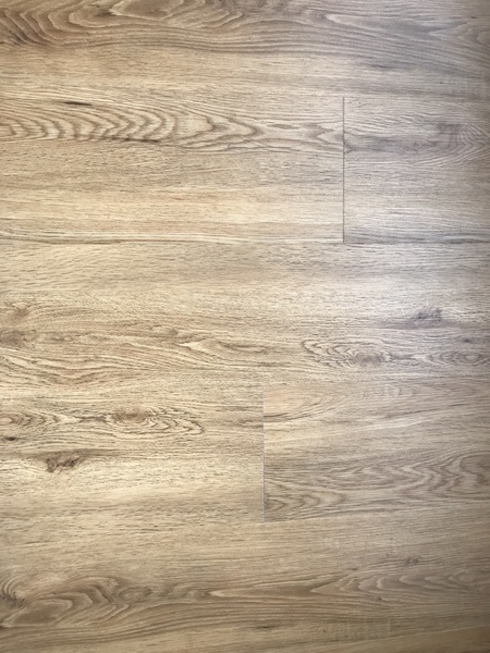 Wood effect LVT - bevelled effect