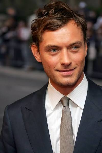 Can we have a thread of phwoar?!