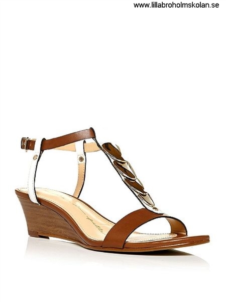 Let's see your non hideous sandals then!