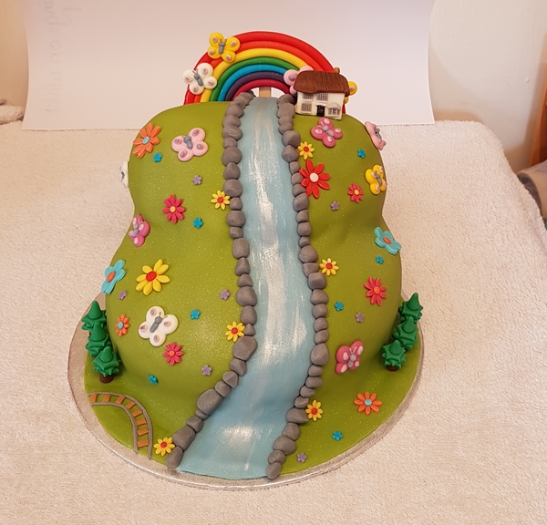 to shamelessly show off the cake I've just made?