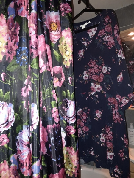 Swagger Inn 161 - Springtime is here so wenches get in the beds to help things to grow