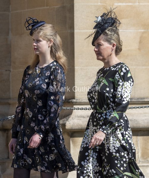 Royal style & gossip: hairbands and birth plans