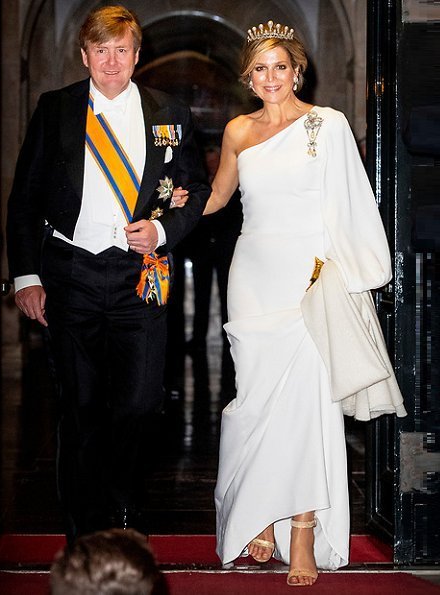 Royal style & gossip: hairbands and birth plans