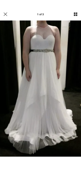 So I'm 40, and attending a grad ball full of Millennials...what do I wear?!