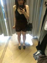 Les Parisiennes des Mamansnet: See life in pink, but do not wear it!