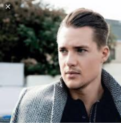 Can we have a thread of phwoar?!