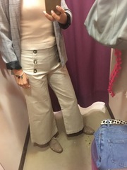 Les Parisiennes des Mamansnet: See life in pink, but do not wear it!