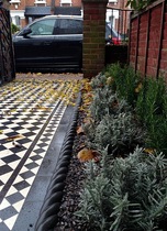 Edwardian semi - front garden path and railings?