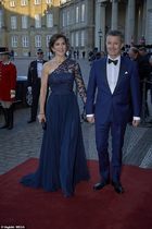 Royal style & gossip: now where's that baby??