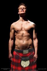 Can we have a thread of phwoar?!