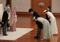Royal style & gossip: hairbands and birth plans
