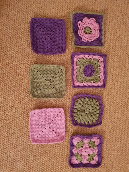 Woolly Hugs. Remembering baby Ruby, we are making a blanket for AliceRR, can you help?