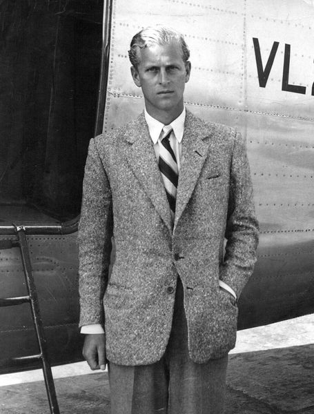Royal style & gossip: down with fleeces and double-breasted suits!