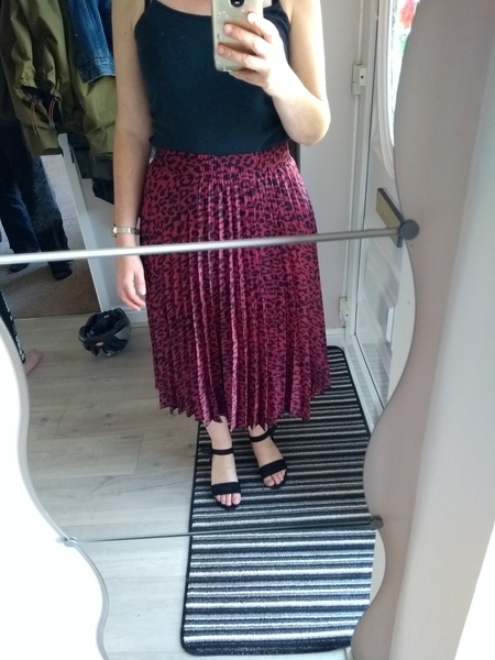 Flat footwear to go with this skirt?