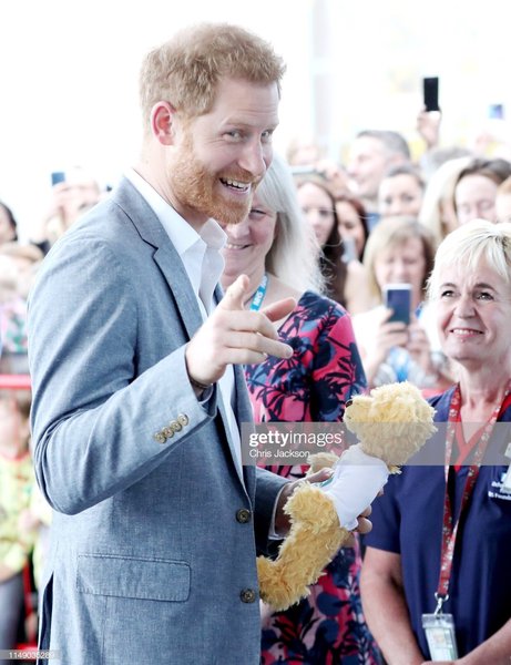 Royal style & gossip: summer is coming, tiaras better be too!