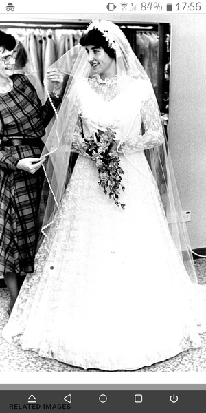 Would you choose the same wedding dress again?