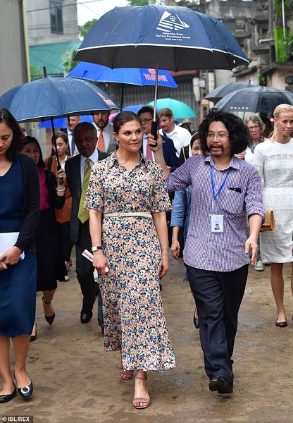 Royal style & gossip: the baby's here, now back to the frocks!
