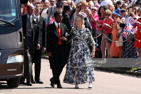 Royal style & gossip: summer is coming, tiaras better be too!
