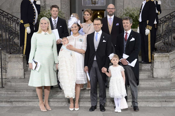 Royal style & gossip: down with fleeces and double-breasted suits!