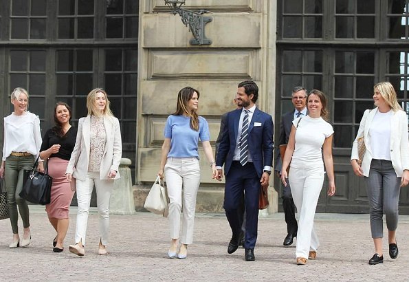 Royal style & gossip: down with fleeces and double-breasted suits!