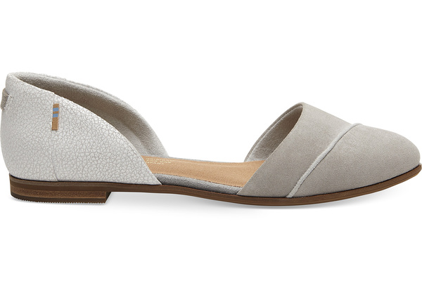 Can you find me shoes like these?
