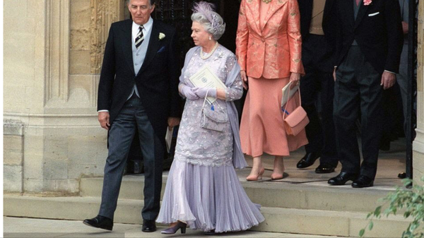 Royal style & gossip: summer is coming, tiaras better be too!