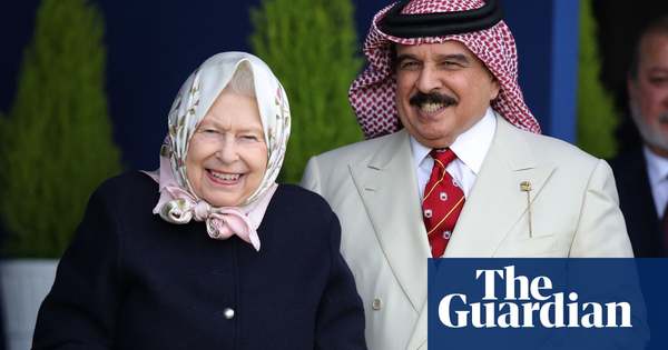 Royal style & gossip: down with fleeces and double-breasted suits!