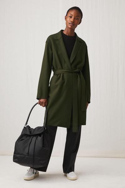 Les Parisiennes des Mamansnet: See life in pink, but do not wear it!