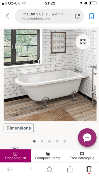 Freestanding bath in small space