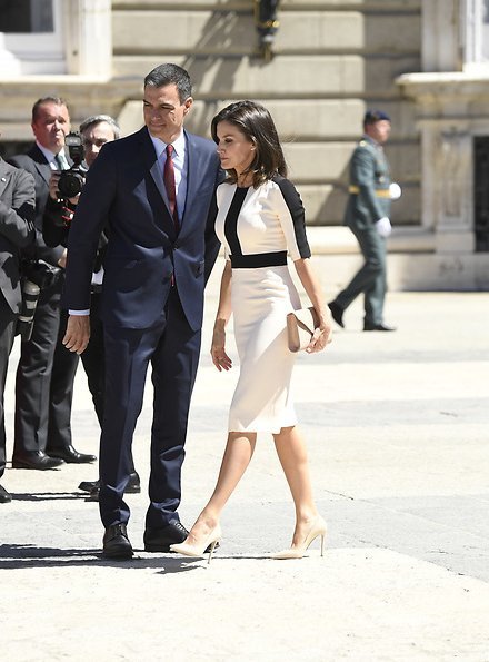 Royal style & gossip: summer is coming, tiaras better be too!