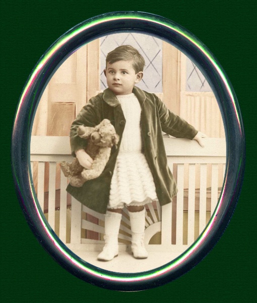 Thinking about longevity (RIP Doris Day) who are or were the oldest people in your family?