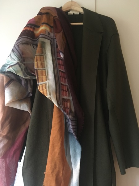 Les Parisiennes des Mamansnet: See life in pink, but do not wear it!