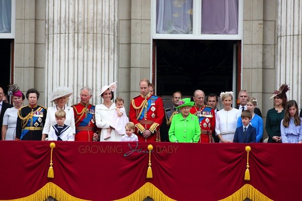 Royal style & gossip: summer is coming, tiaras better be too!