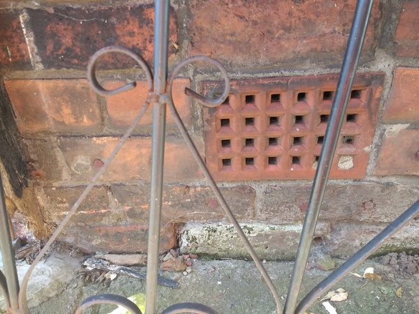 Rising damp in solid wall. Anyone successfully sorted?