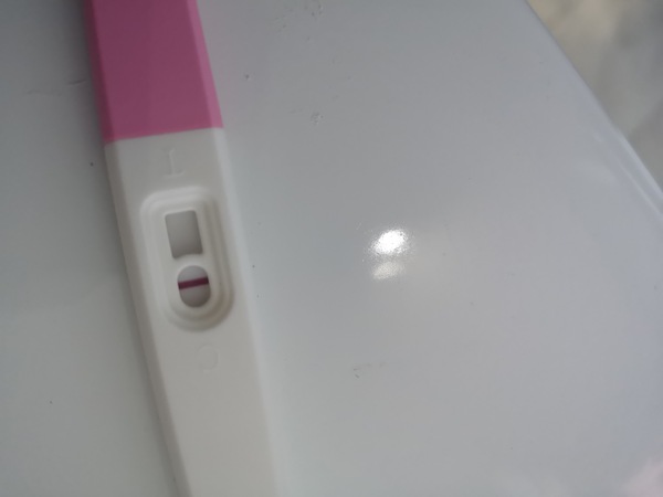 Is this a line?? Can't be pregnant