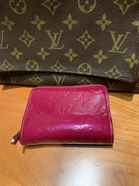 Which bag (Louis Vuitton) do you prefer?