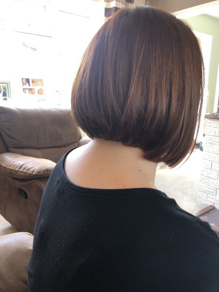 Are graduated bobs still in fashion?
