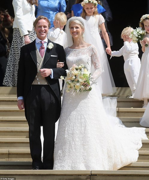 Royal style & gossip: summer is coming, tiaras better be too!