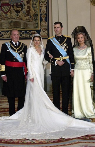 Royal style & gossip: summer is coming, tiaras better be too!