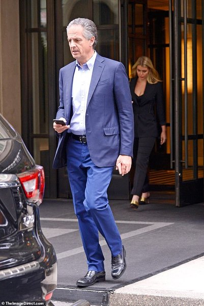 Royal style & gossip: the baby's here, now back to the frocks!