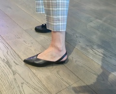 Les Parisiennes des Mamansnet: See life in pink, but do not wear it!