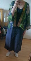 Hushistas shiver in their summer clothes.