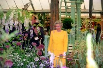 Royal style & gossip: summer is coming, tiaras better be too!