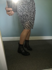 Hushistas shiver in their summer clothes.