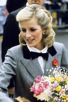 Royal style & gossip: summer is coming, tiaras better be too!