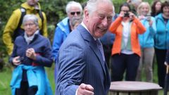 Royal style & gossip: down with fleeces and double-breasted suits!