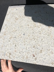 Les Parisiennes des Mamansnet: See life in pink, but do not wear it!