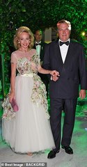 Royal style & gossip: down with fleeces and double-breasted suits!
