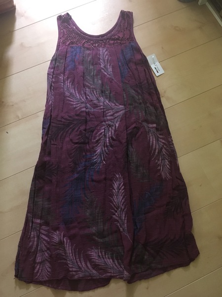 Casual comfortable summer dresses (for holidays / travelling)