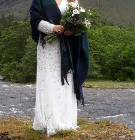 Had to go wedding dress shopping alone- come and tell me what you think!